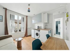 Beau studio refait à neuf