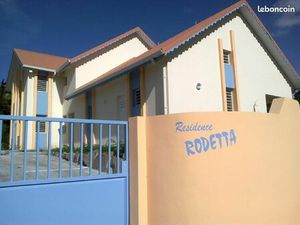 Appart T2 vide en R+1 à Anse a l'Ane