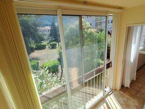 Appartement T3  RDC surélevé