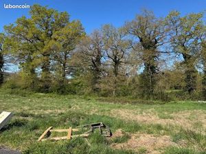 Terrain 649 m² Montrozier