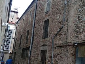 Immeuble 710m2 Place de la Mairie St Affrique