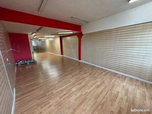 Local commercial 100 m² ESPALION