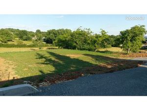 Terrain viabilisé avec permis de construire