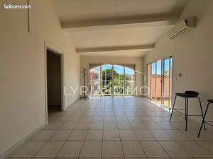 Local commercial 62 m² Fréjus