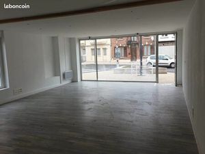 Local Commercial hyper centre