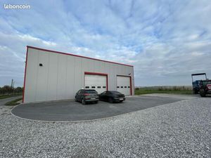 Local d'activité 994 m²