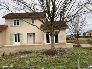 Vend Maison T5 96m²  Terrain 600m²  proche Centre Vonnas