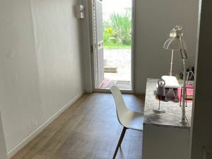 Local neuf à louer – Acajou