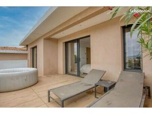 FREJUS appartement deux pièces janvier à mai