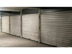 Vends garages fermés Levens