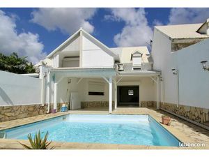 Villa 4 pièces 144 m²