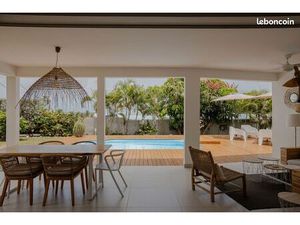 Villa rénovée - Petite vue mer - route touristique