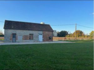 Bâtisse sur terrain clos