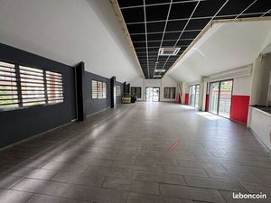 Local commercial 286 m² Basse-Terre