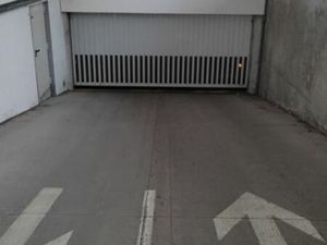 Garage fermé securisé en sous sol