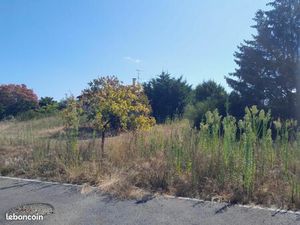 Terrain 800 m² Cerons