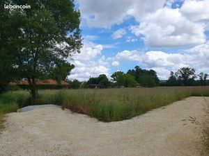 Terrain 740 m² Saint Medard De Guizieres