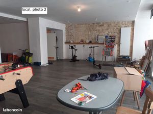 Local 100 m² tout commerces avec logement 150 m²