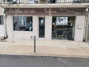 Local commercial 55.6m² 49 rue villeneuve La Rochelle