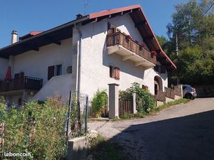 Maison renovée+maisonnette attenante Lancrans (valserhone)