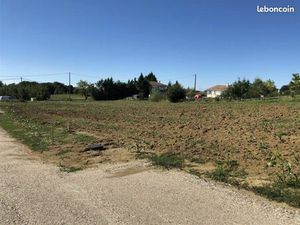 Terrain 1 040 m² Laugnac
