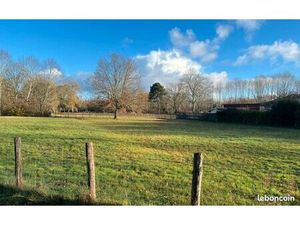 Terrain 1 587 m² Louchats