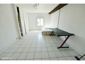 Studio 1 pièce 24 m²