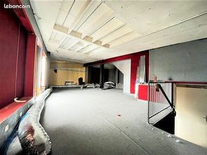 Immeuble 1 pièce 200 m²