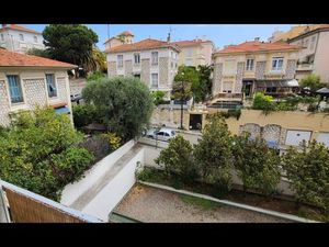 GRAND Studio 30m² TB ÉTAT Vue dégagée Calme