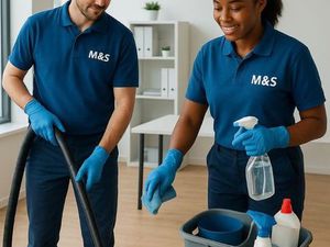 Depot   local de stockage  ou Grand Garage au rez-de chaussé