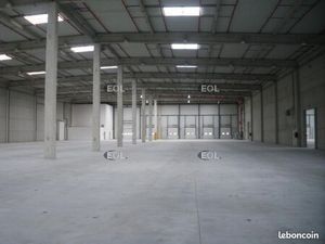 Local logistique  bureaux 10 177 m²