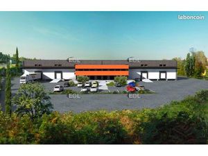 Local industriel 2 800 m²