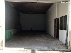 Particulier vend hangar -claret toulon