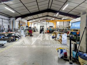 Local d'activité 600 m²