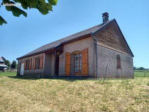 MAISON DE PLAIN-PIED avec 3 Chambres / Terrasse et Grand Terrain de 5.884 m² / Secteur LIA