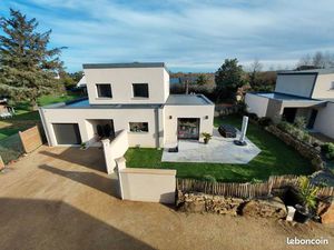 Maison contemporaine à 2 pas de la plage