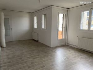Appartement rénové ( 4 chambres )