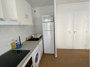 Loue studio tout équipé refait à neuf