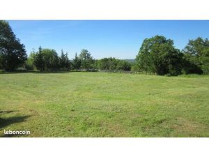 Beau terrain constructible avec CU et compteur d'eau