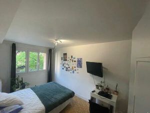 Location appartement 1 pièce 70 m² à Villeurbanne (69100)