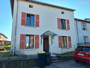 Petite maison avec jardin remoncourt
