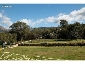 Terrain commune de peri