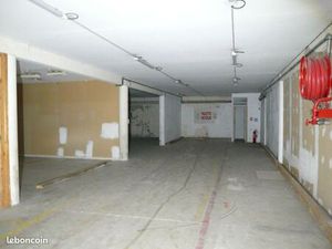 Local commercial 199 m²