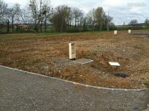 Terrain 585 m² Auzielle