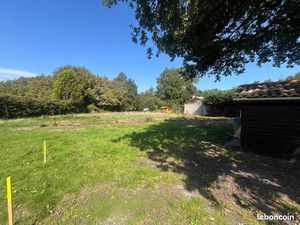 Terrain 885 m² Brach