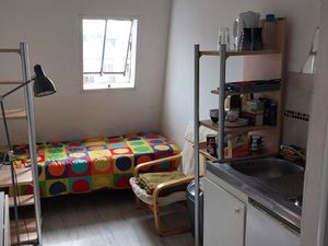 Studette meublée 6ème étage - Paris 17