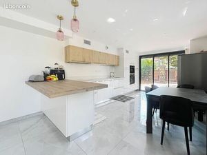 Maison 6 pièces 153 m²