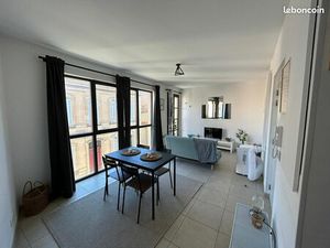 Joli T2 meublé et équipé – Centre Aix-en-Provence