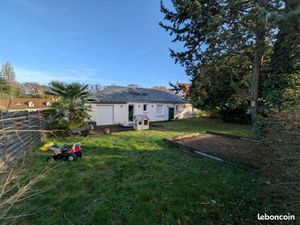 Pavillon lumineux à Ballan-Miré