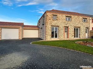 Longère 6 pièces 145 m²